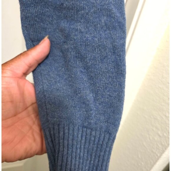 L.L. Bean Mens Blue V-Neck Sweater L Tall 80% Lambs Wool 20% Nylon Warm & Durabl - Picture 4 of 6